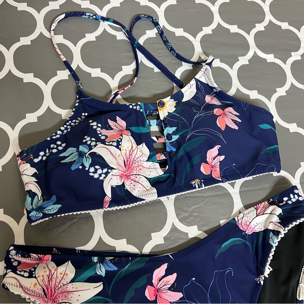 Cupshe Bikini Bathingsuit Womens XL Blue Floral Swimsuit Cutout Two Piece - Picture 6 of 15